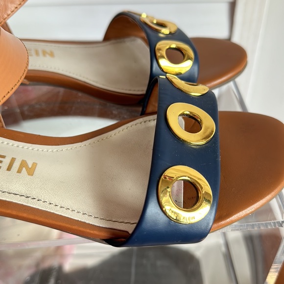 EUC Anne Klein Ellamae Blue & Tan Leather Block Heel Gold Grommet Sandal - Picture 2 of 14